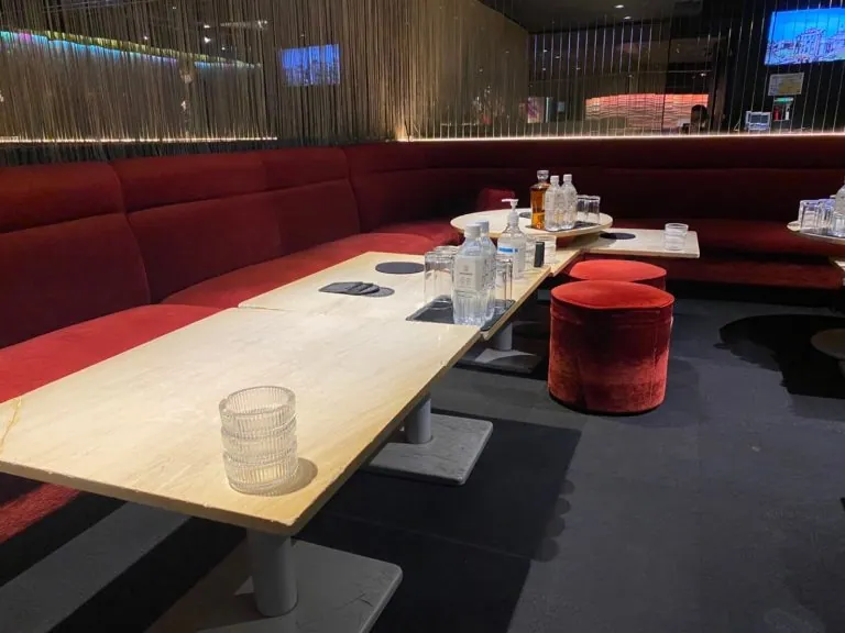 モダンタイムスの店内
