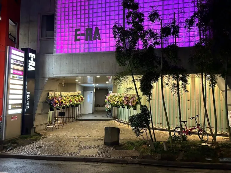 モンサンミッシェルの店内
