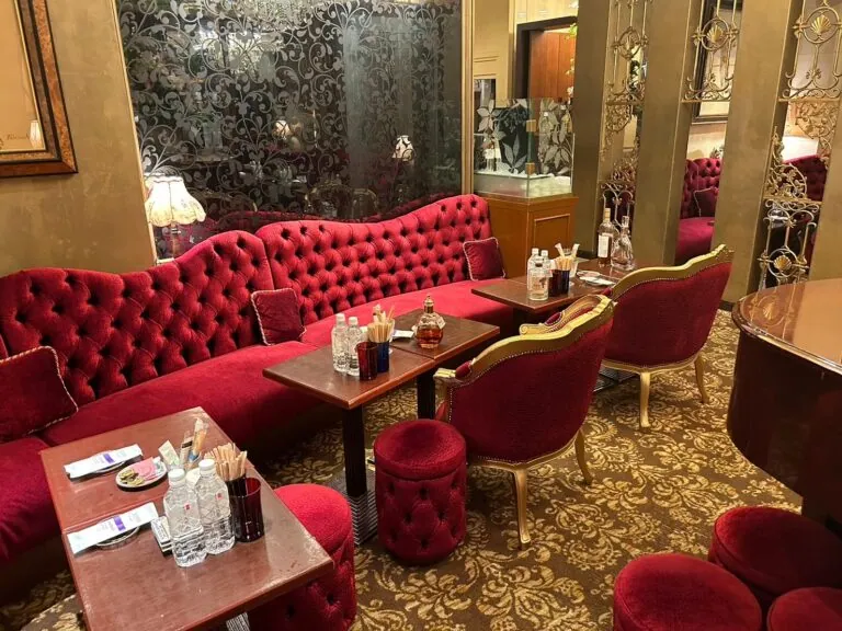 ファーストクラブの店内
