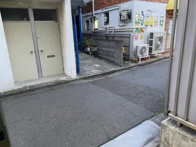 西永福　ステラへの道順 2／6：右へ歩きます。
