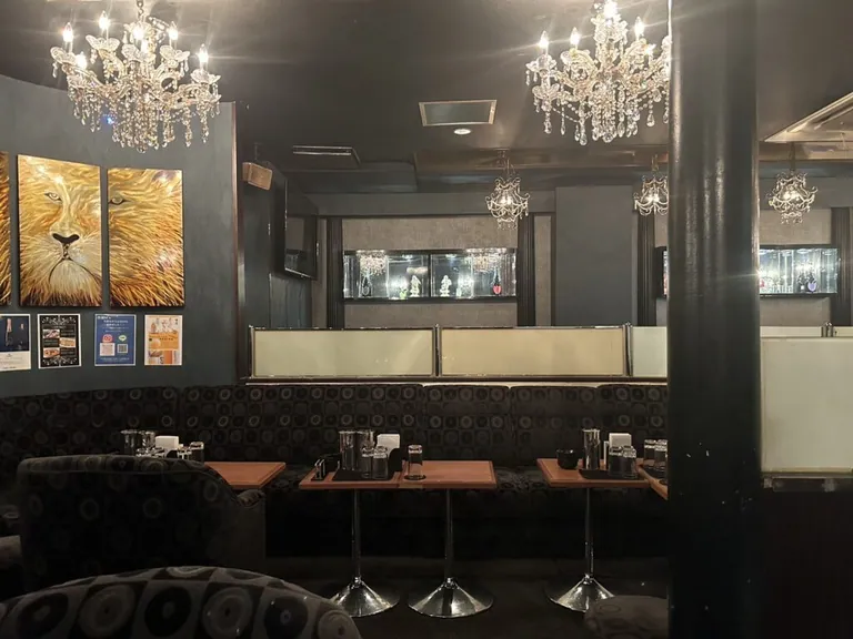 エムズ （M’s）の店内