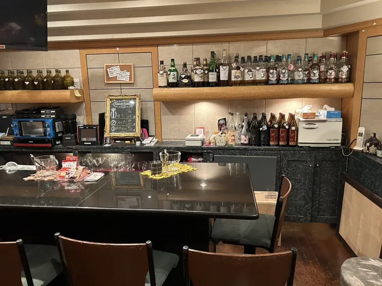 ニューアゲインの店内