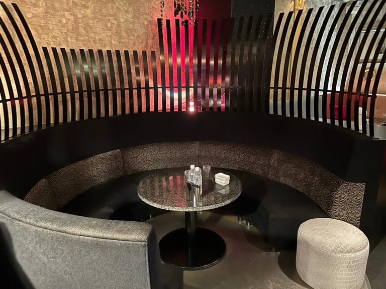 ミントの店内