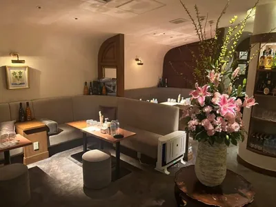 葵木 (あおき)の店内