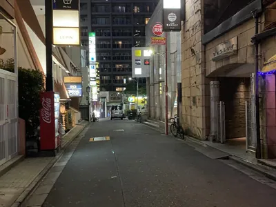 蓮 （レン）への道順 6／7：銀座高原ビールを右手に直進します。