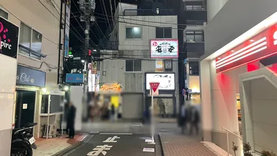 ラフテルへの道順 5／6：道なりに進むとT字路に出るので左折します。