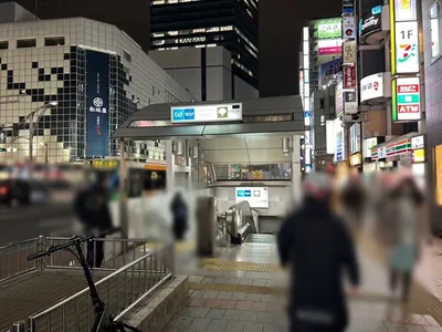 グレアへの道順 1／8：「上野広小路駅」A3出口を出ます。