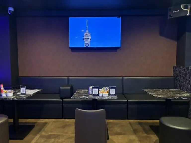 新小岩 ノーティーの店内