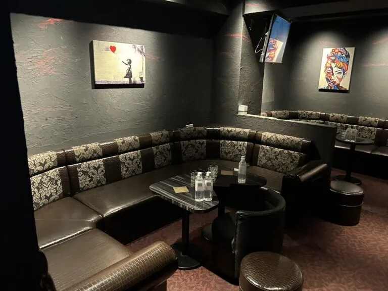 ハマーの店内