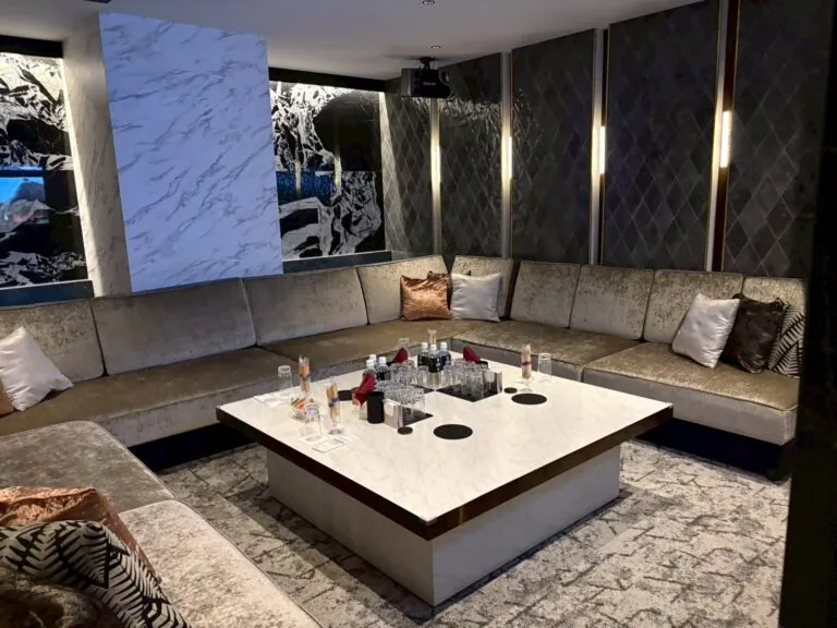 ジャングルエディションの店内