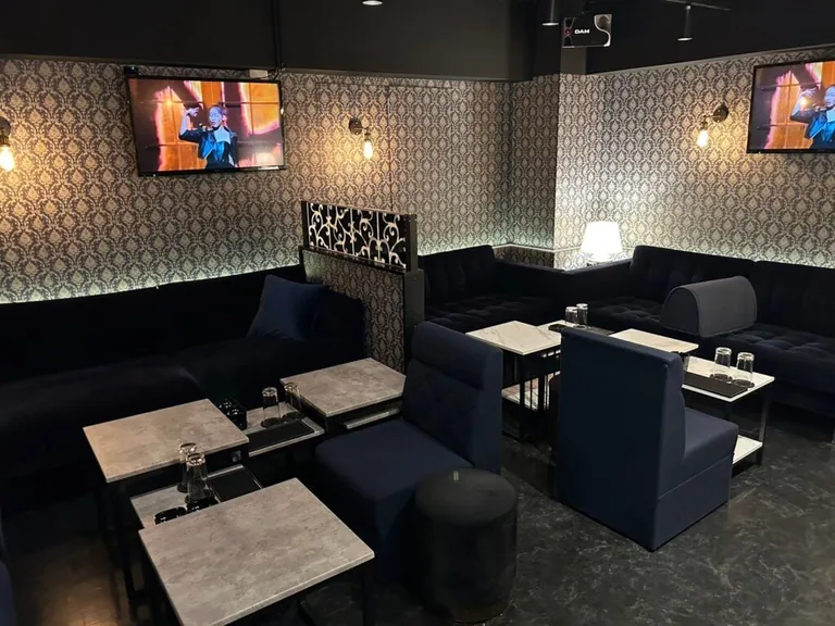 メゾンの店内