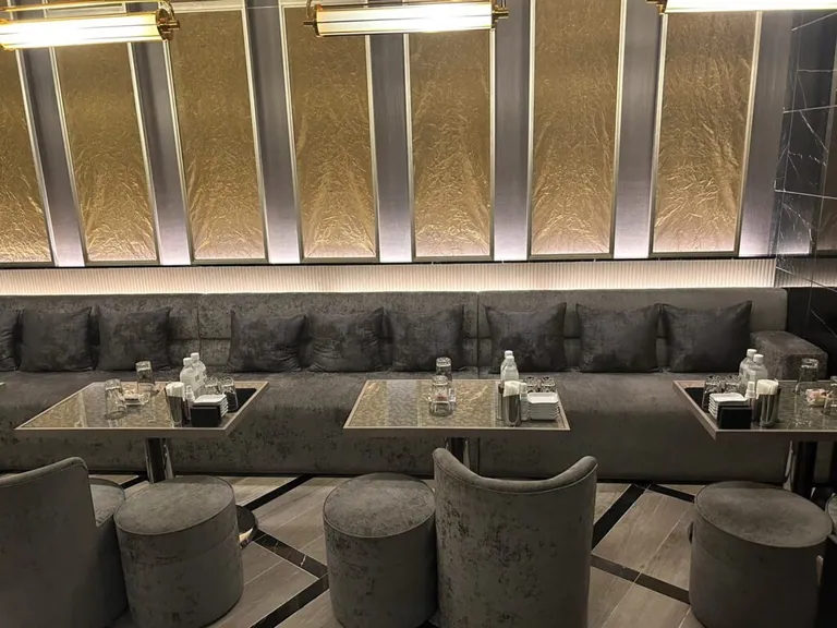 フーガの店内