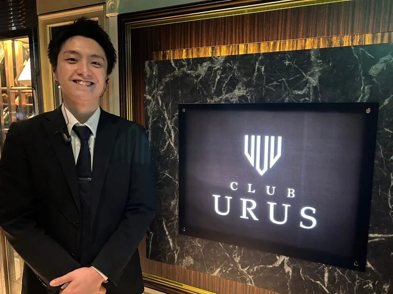 ウルスの店内