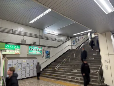 蕨　エースへの道順 1／7：「蕨駅」東口を出ます。