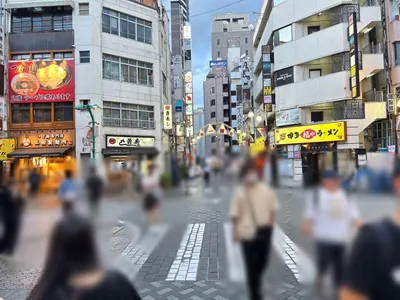 アマンへの道順 7／9：二つ目の十字路も超えて直進します。