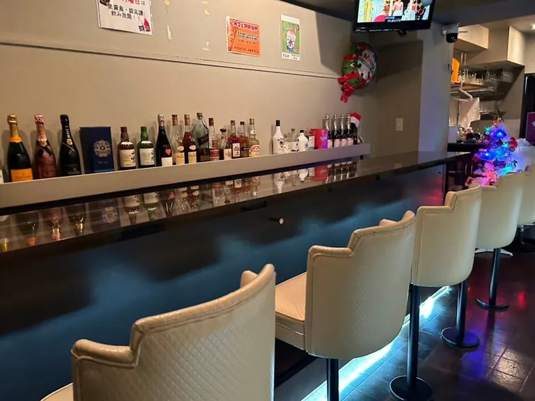 バズール （Girl’s bar lounge BZUL）の店内