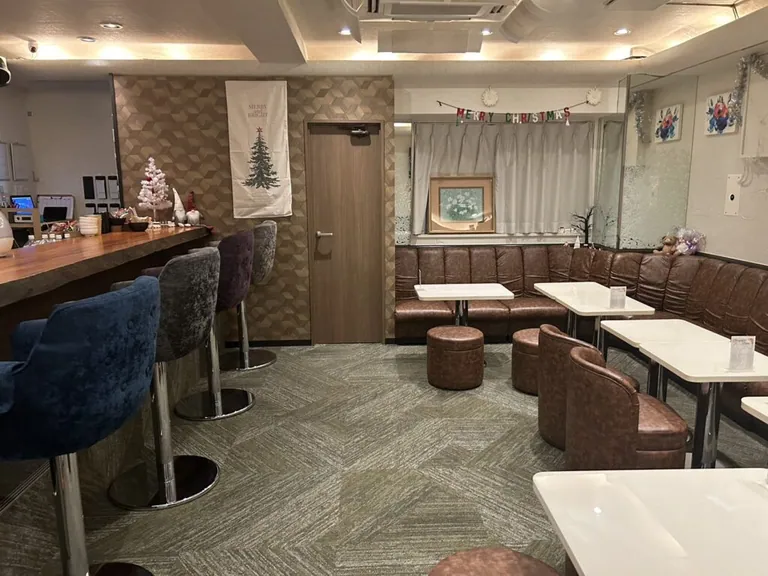 ハナビの店内