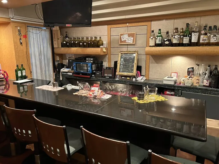 ニューアゲインの店内