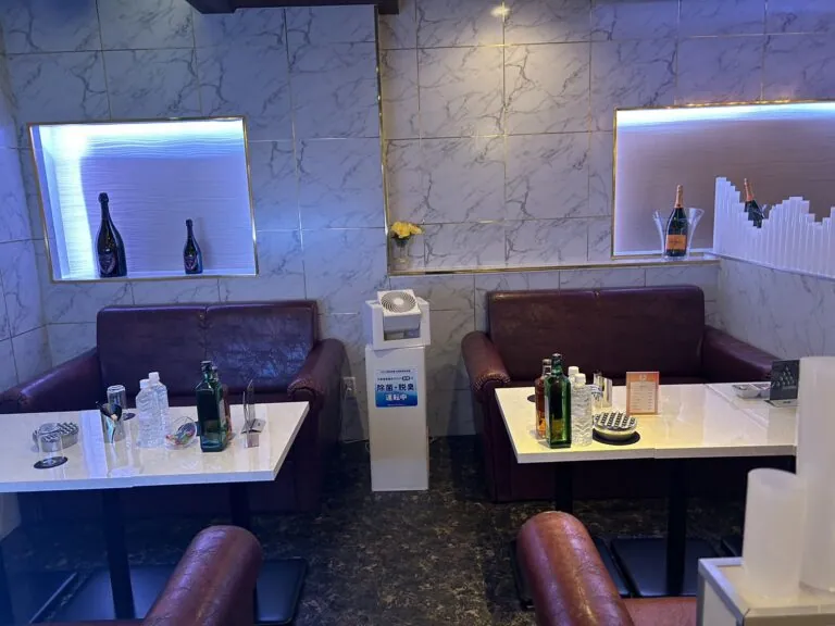 レンの店内
