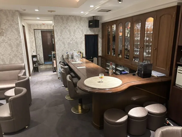 ブルークレールの店内