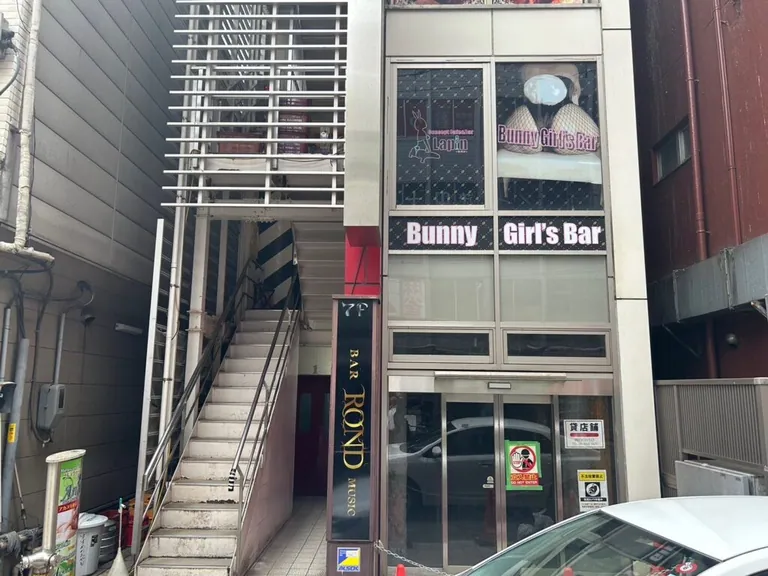 プレミアムの店内