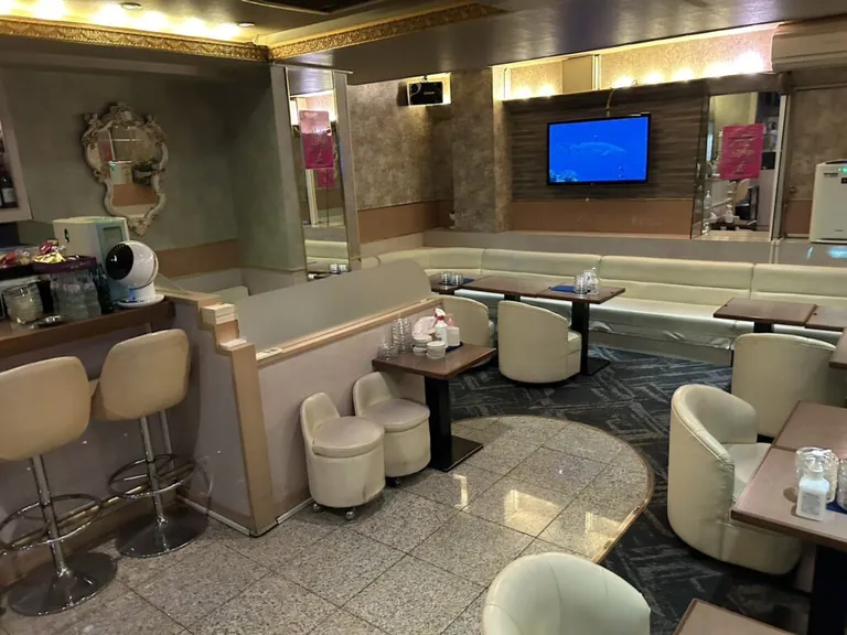 ファインの店内