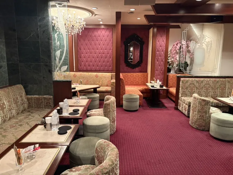 ワンの店内