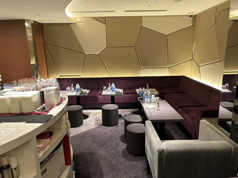 ソルの店内