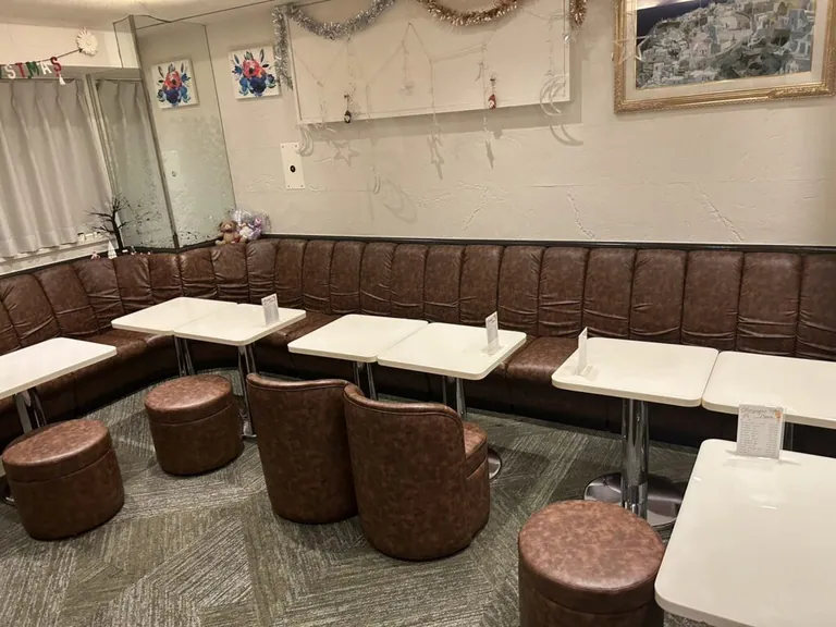 ハナビの店内