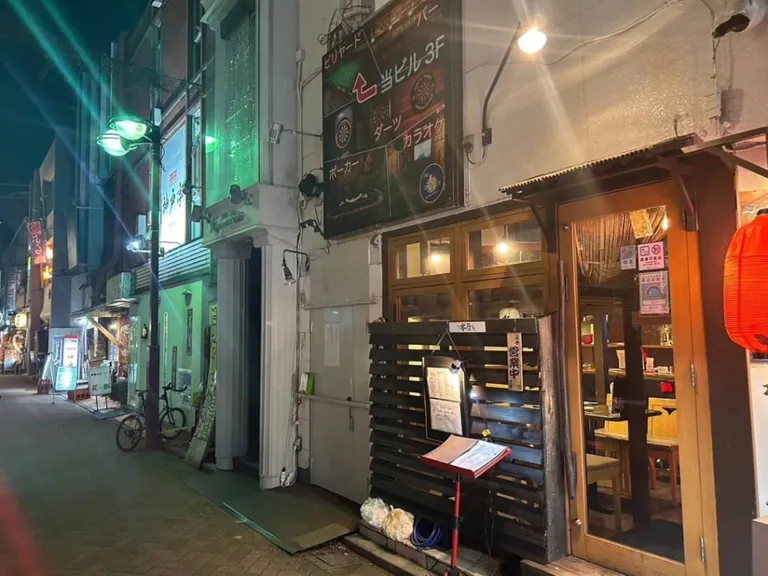 吉祥寺　カアナパリの店内