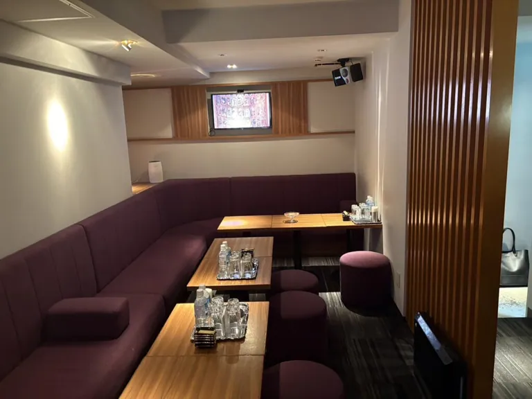 花ぐるま（ハナグルマ）の店内