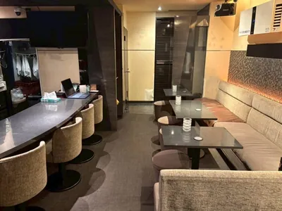 アリエル2の店内