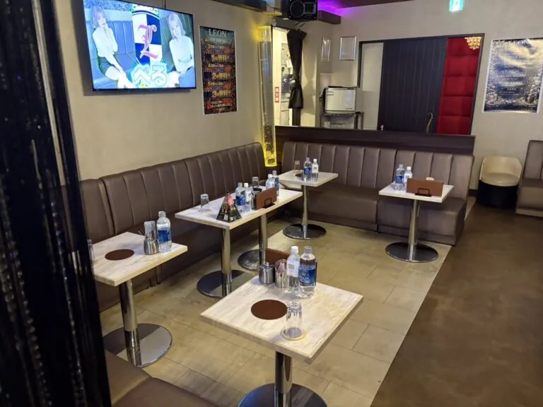 吉祥寺 レオンの店内