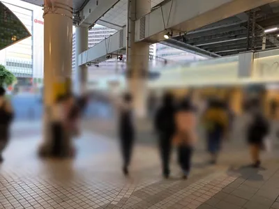 万寿 （マンジュ）への道順 2／14：ロータリーを左手に直進します。