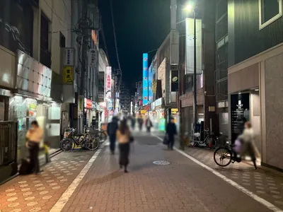 クロムへの道順 6／8：直進します。