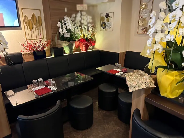 ダコールメイ （D’ACCORD May）の店内