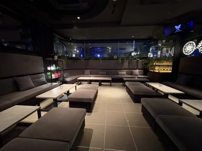 赤坂ラウンジの店内