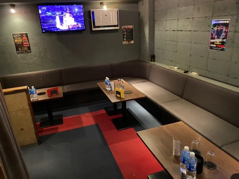 レイの店内