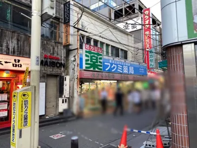 タントラへの道順 4／6：右折をしたら直進します。