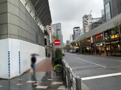 バンブーへの道順 5／10：直進します。