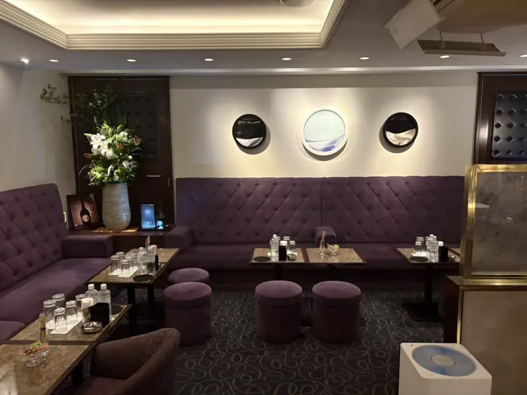 フォルトゥナの店内