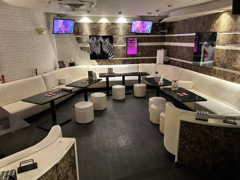 エッグの店内