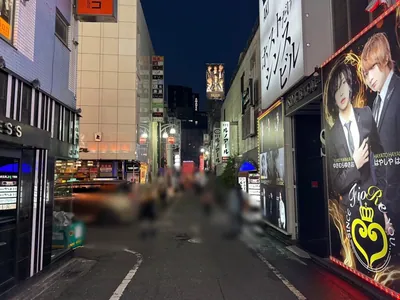 リオへの道順 11／12：四つ目のＴ字路も超えて直進します。
