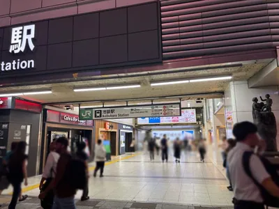 バズール （Girl’s bar lounge BZUL）への道順 1／8：各線「池袋駅」東口を出ます。