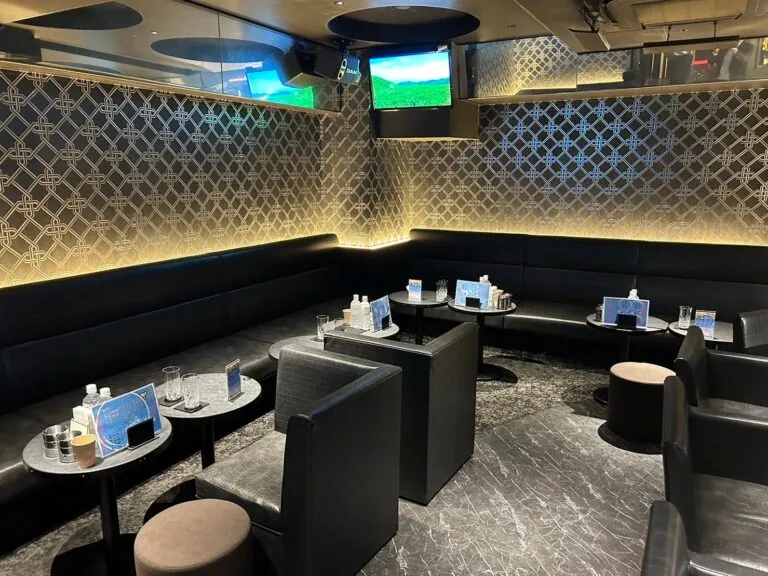 レグロ (GIRL’S BAR・LOUNGE REGRO)の店内
