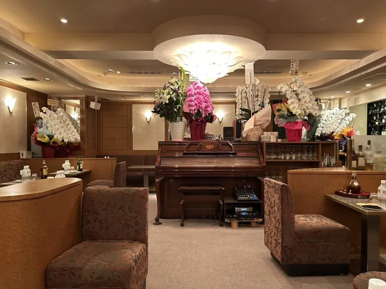 舞花 （マイカ）の店内
