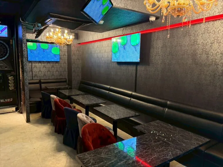パーティーパーティーの店内