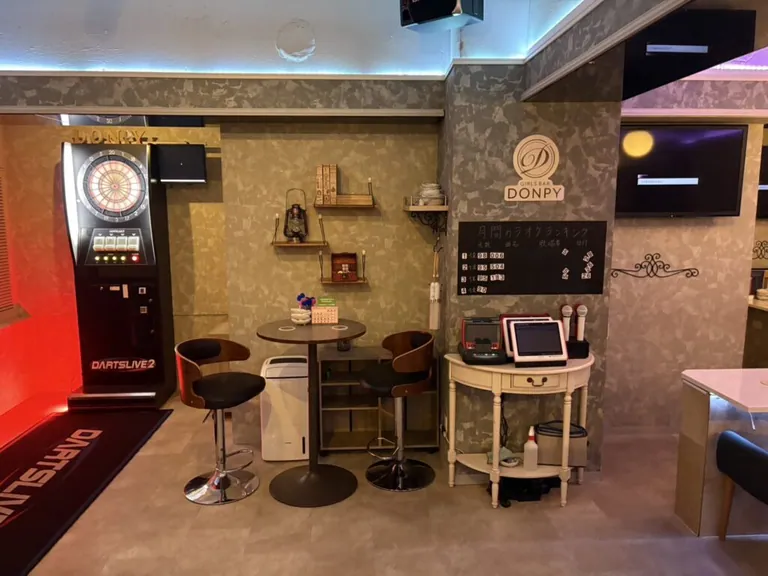 ドンピーの店内