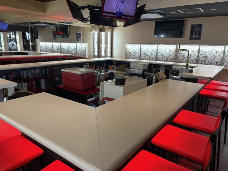 ローズの店内