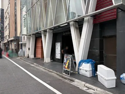 廉 （レン）への道順 7／7：少し進むとと右手に銀座廉の入る「コルティーレ銀座Ⅳ」があります。
